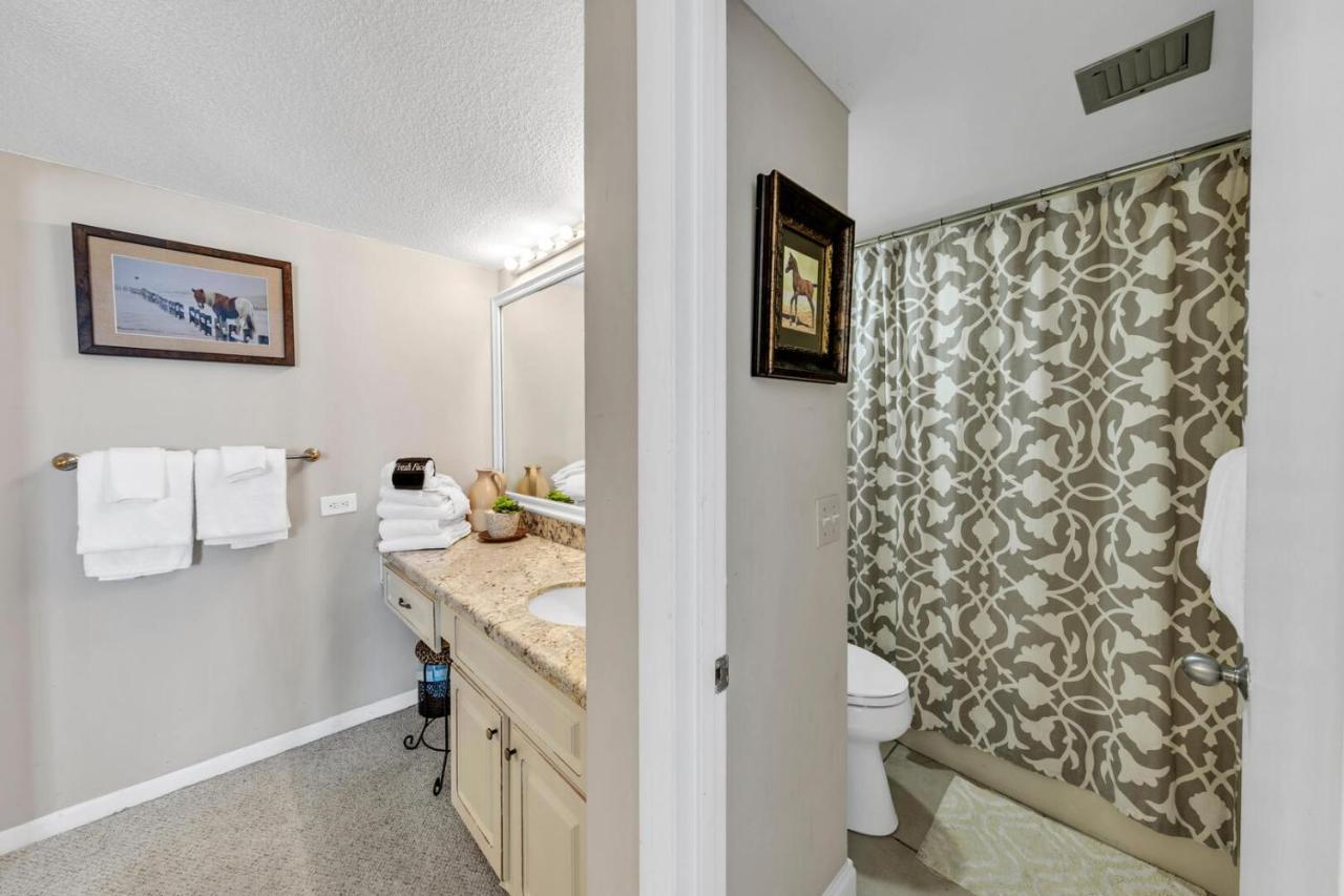 Mainsail 131 - Beachfront 2Br With Free Seasonal Beach Service Destin Buitenkant foto